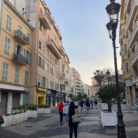 アパート Mansarde Plein Centre Et A 5 Mn Des Plages *